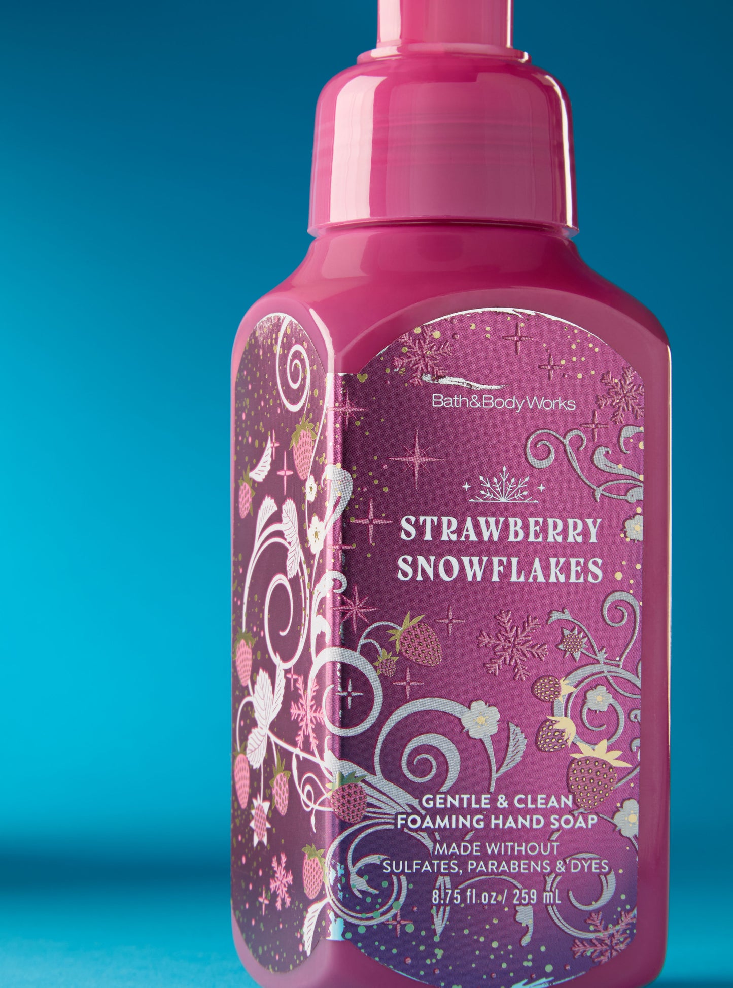 Strawberry Snowflakes Gentle & Clean Foaming Hand Soap 259 Ml