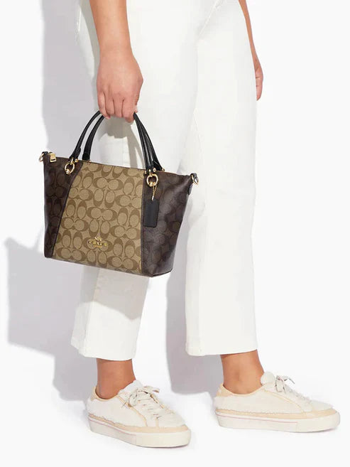 Women Sig Block Kacey Bag (Coach)