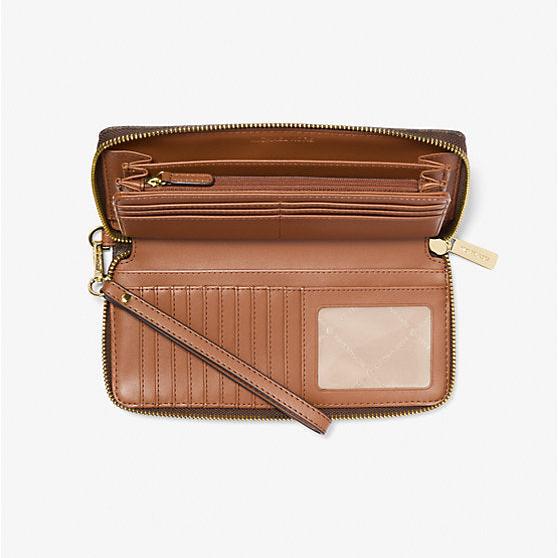 Women Sig Jet Set Travel Continantal Wallet