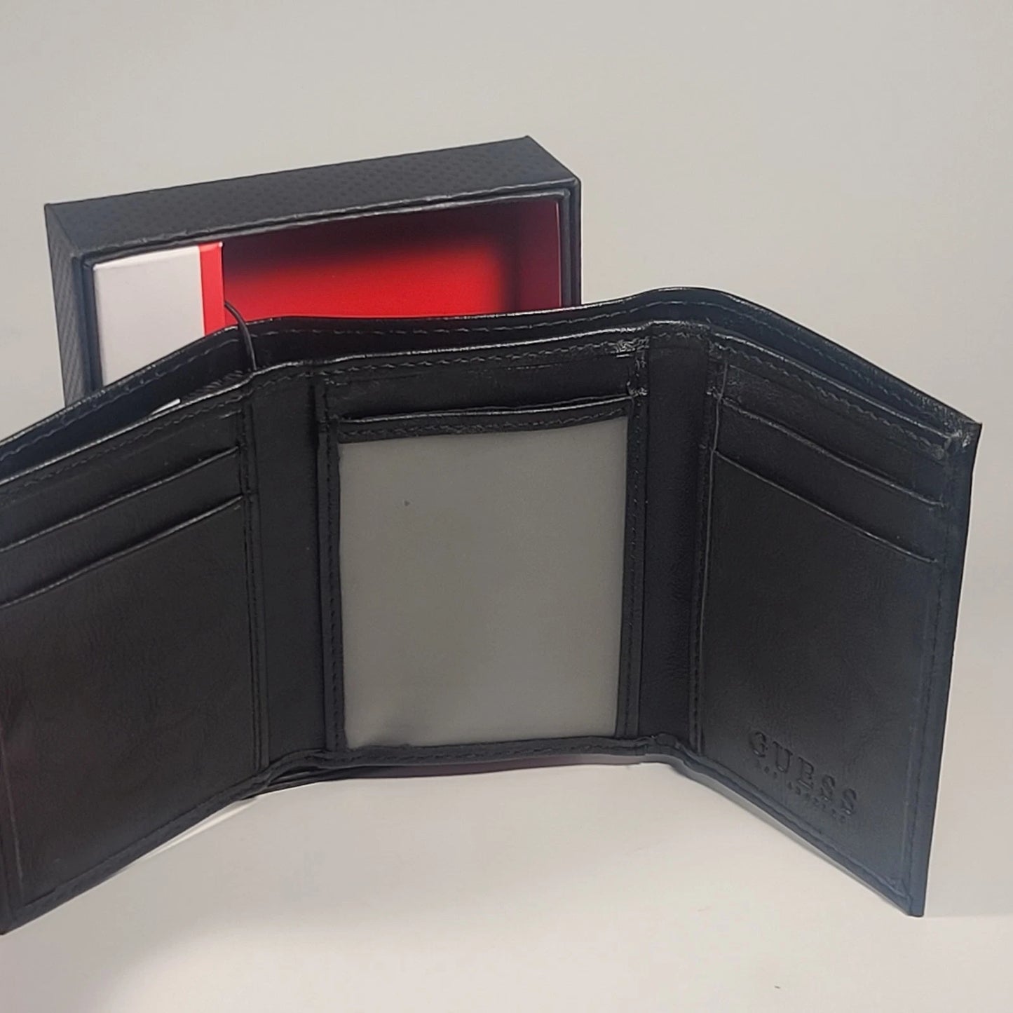 Guess Men's Trifold Black Genuine Leather Wallet